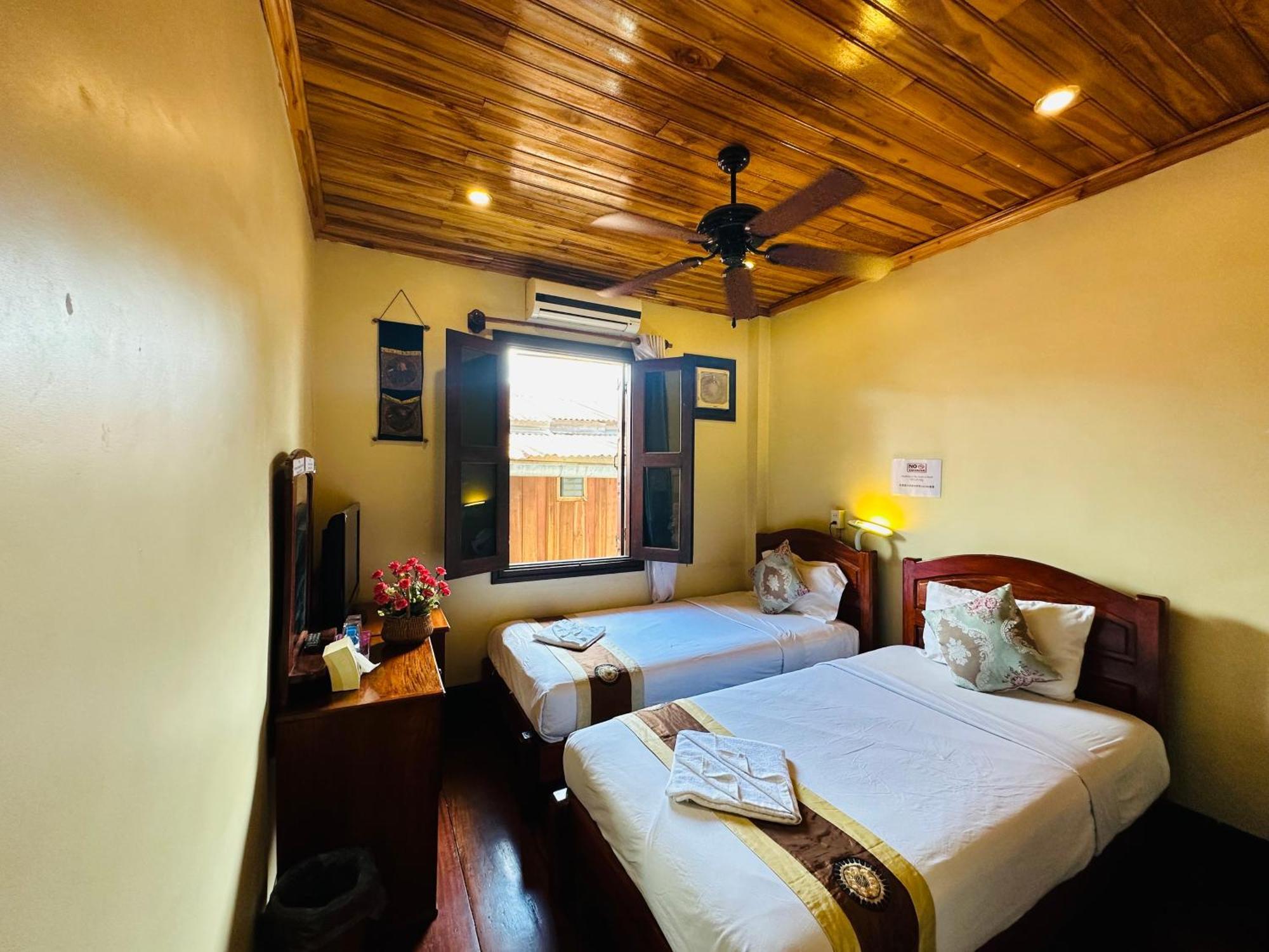 Anisa Mekong Riverside Villa Luang Prabang Exterior foto