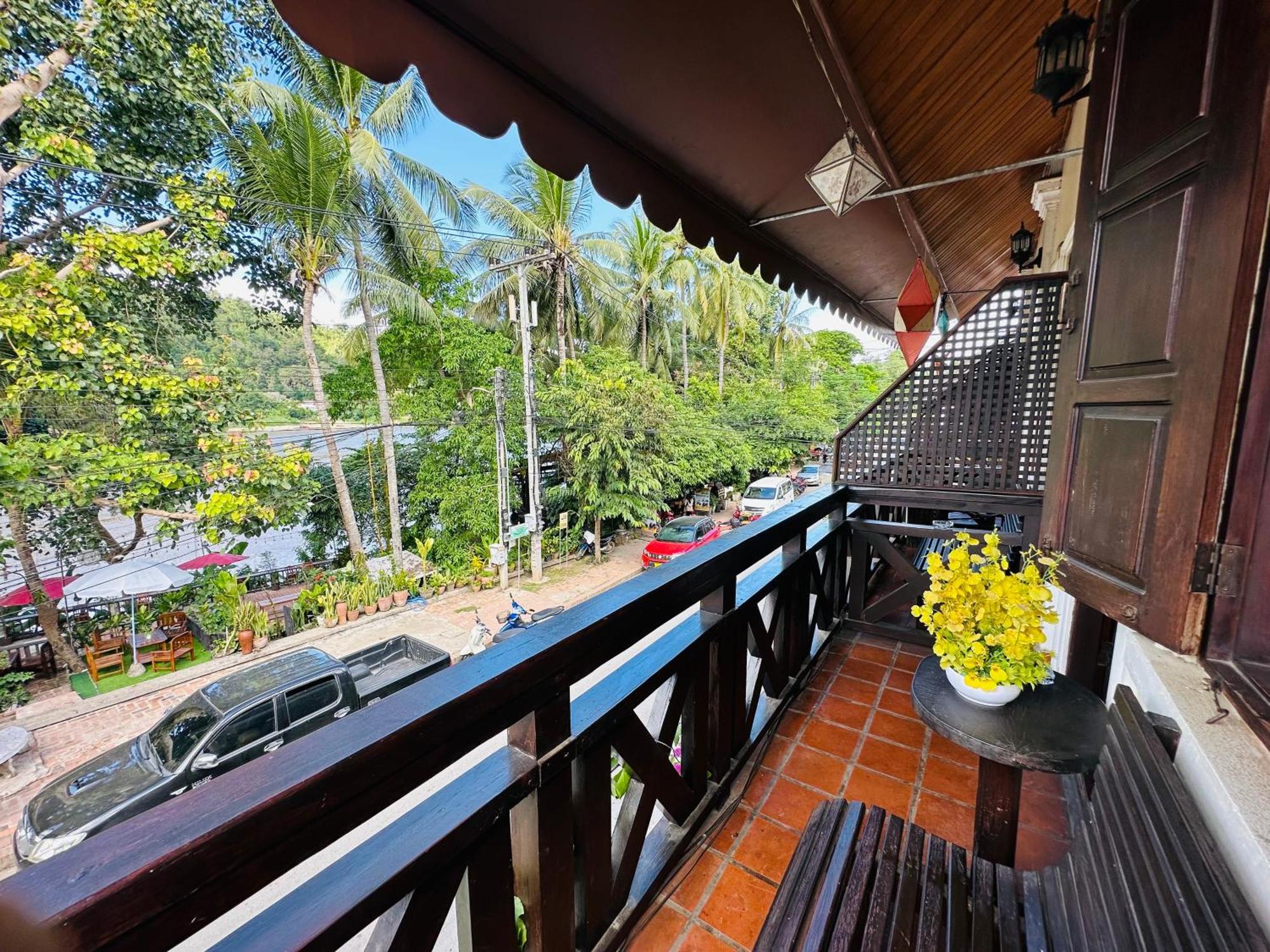 Anisa Mekong Riverside Villa Luang Prabang Exterior foto