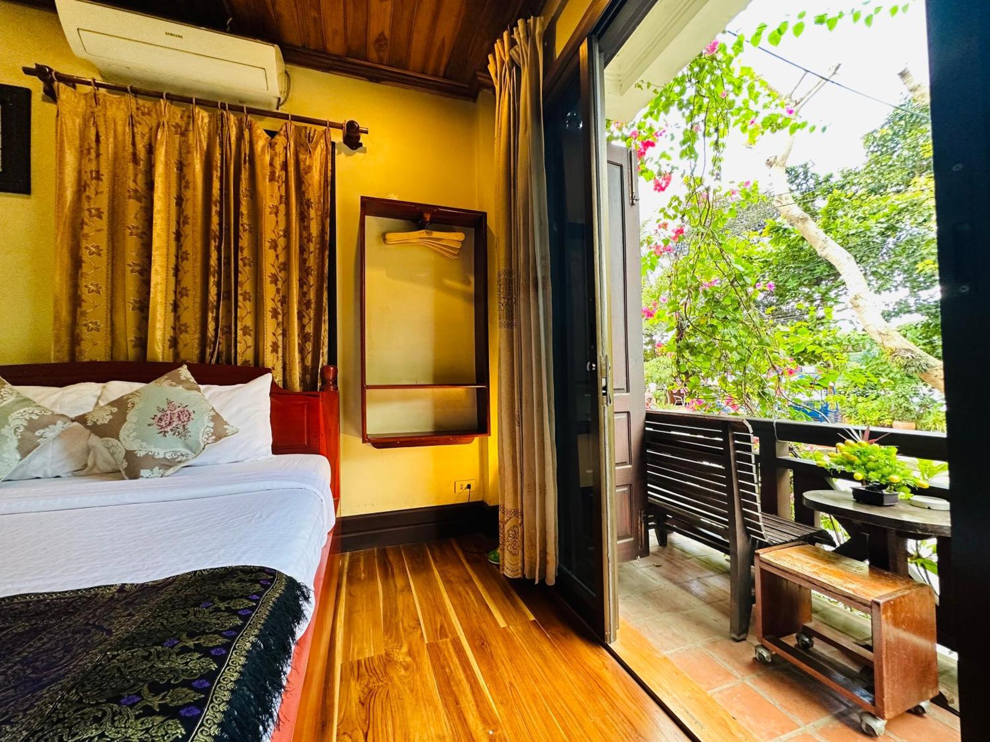 Anisa Mekong Riverside Villa Luang Prabang Exterior foto